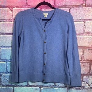 L.L. Bean Women’s Button Front Cardigan Size XS Blue Classic Great Condition